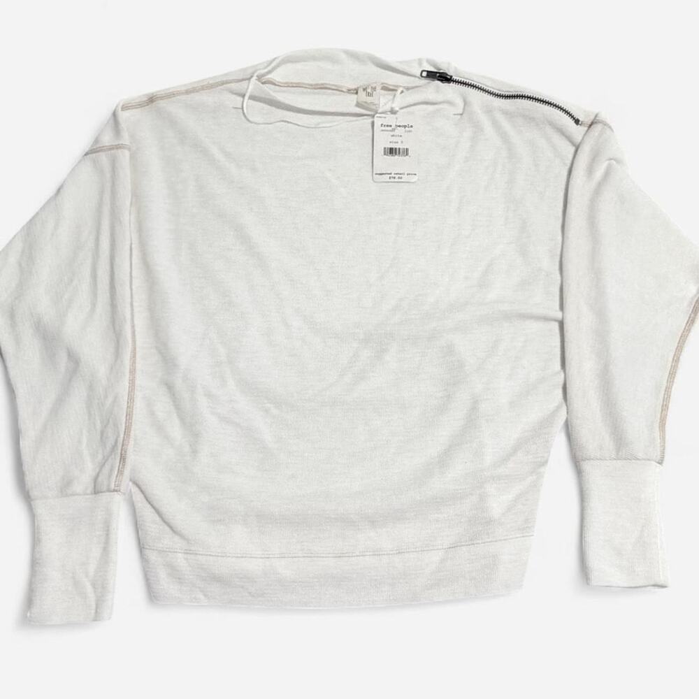 We The Free’s white dolman sleeve top with contrast tan topstitching Size S - Picture 2 of 4